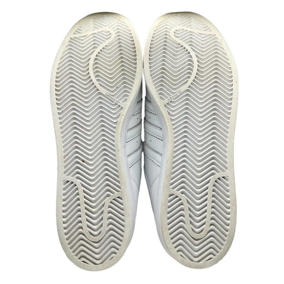 adidas x Pharrell Williams | Men | Classic Superstar Casual Shoes | 11 - Picture 6 of 15